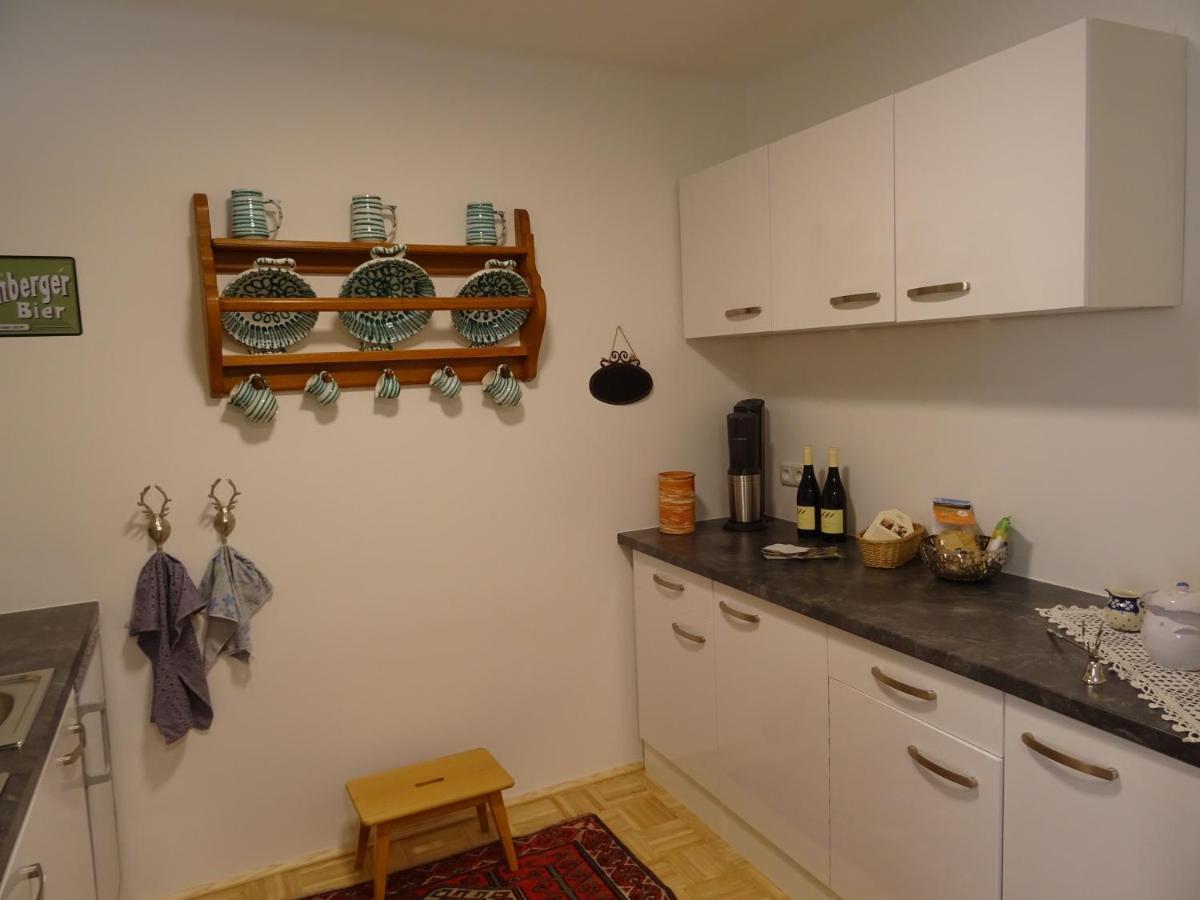 Homely Apartment In The Center With Garden View Gmunden Buitenkant foto