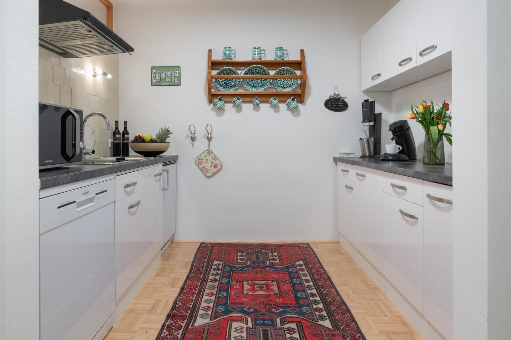 Homely Apartment In The Center With Garden View Gmunden Buitenkant foto